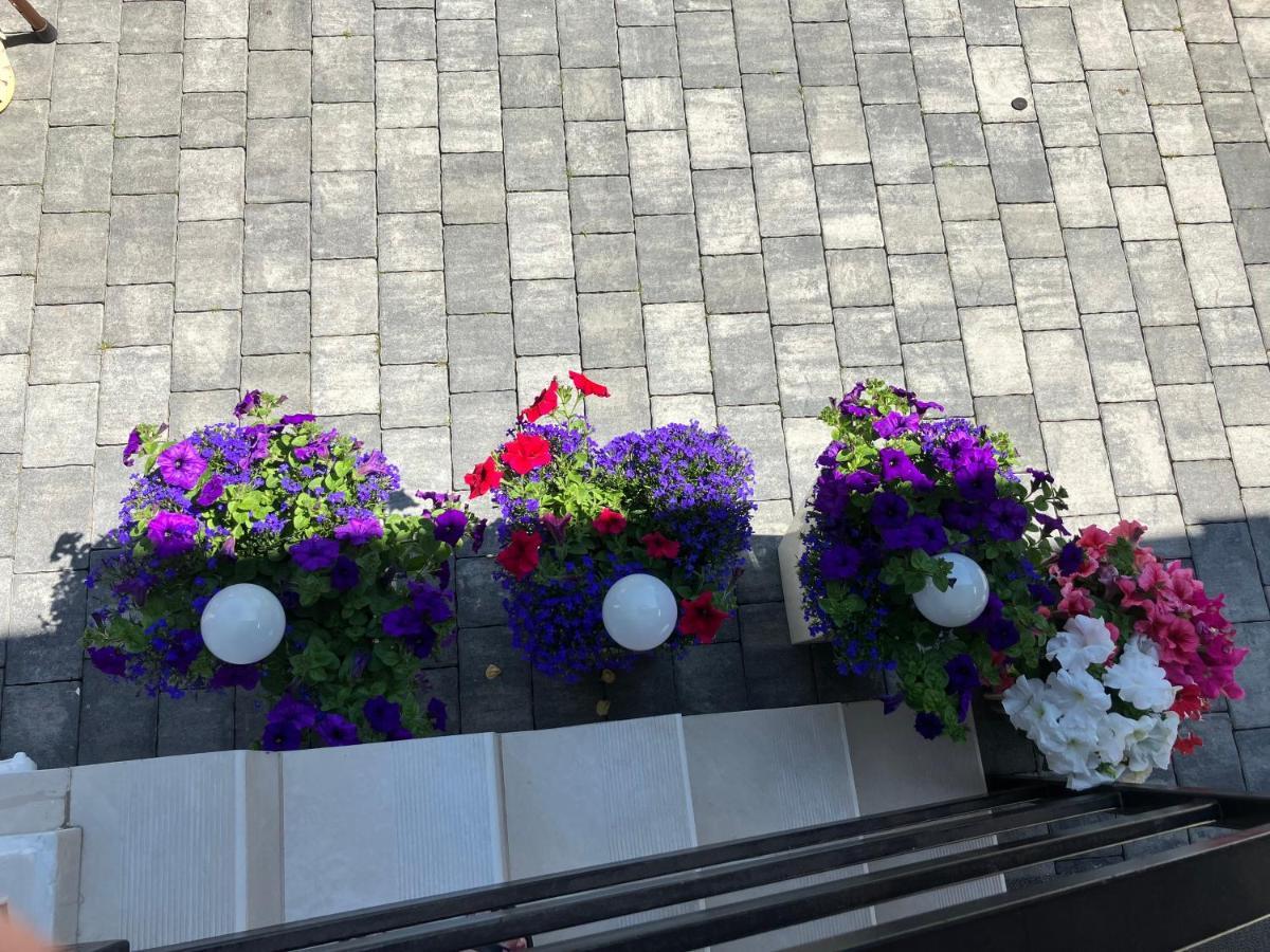 Agat Pokoje Goscinne Apartamenty Pobierowo Bagian luar foto